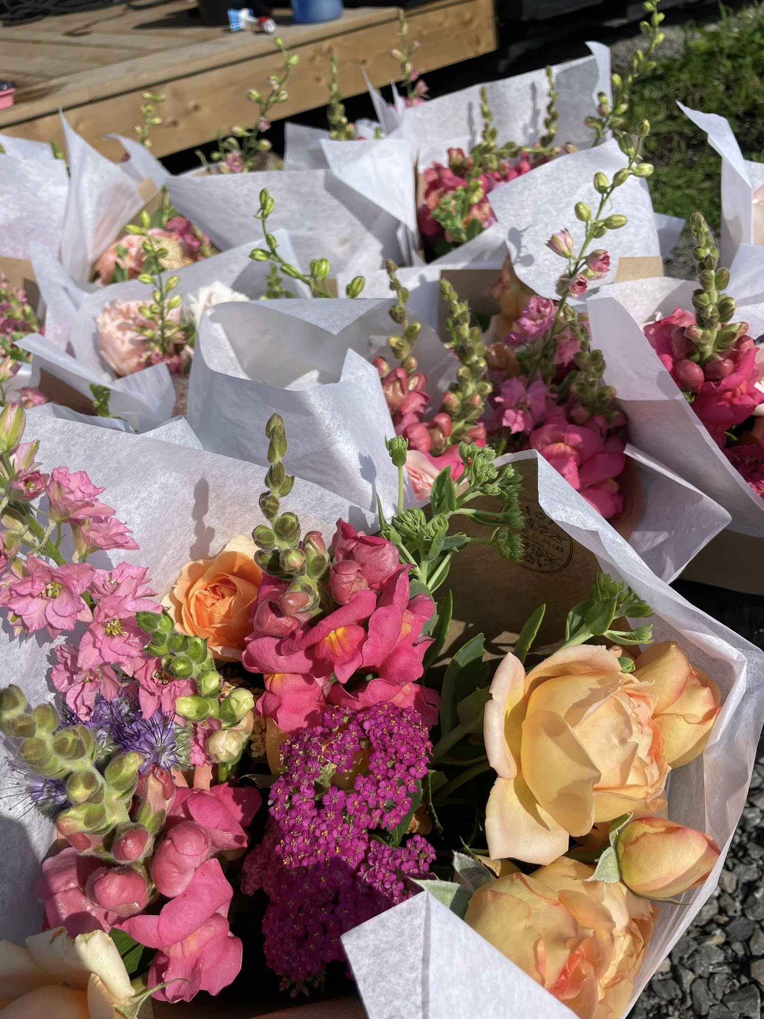 LAROSE ET FILLES BOUQUETS DE SAISON